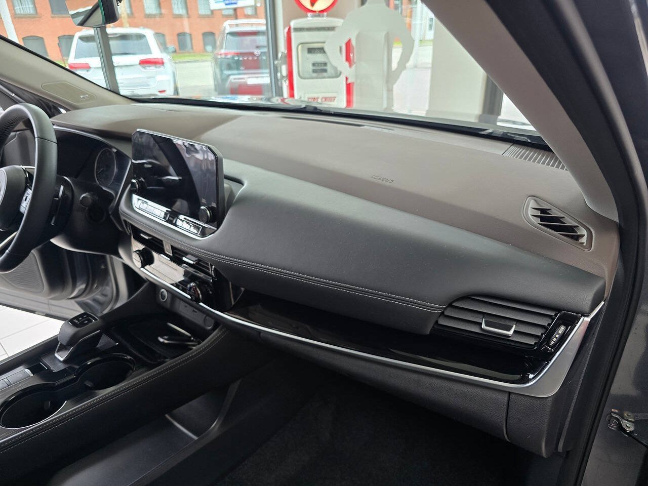 Used 2023 Nissan Rogue SL w/ SL Premium Package AWD/4WD image 41