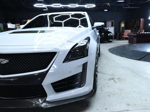 Used 2016 Cadillac CTS V w/ Luxury Package image 29