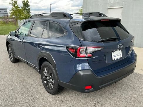Used 2025 Subaru Outback Onyx Edition AWD/4WD image 2