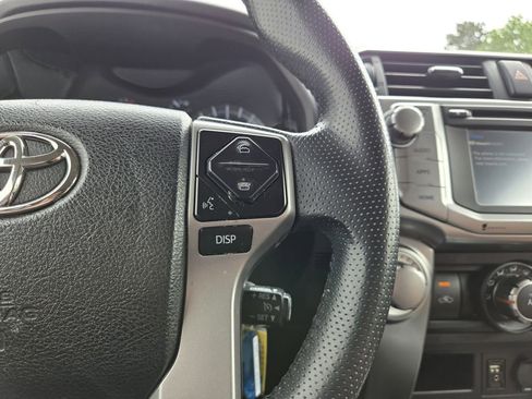 Used 2017 Toyota 4Runner 4WD image 27