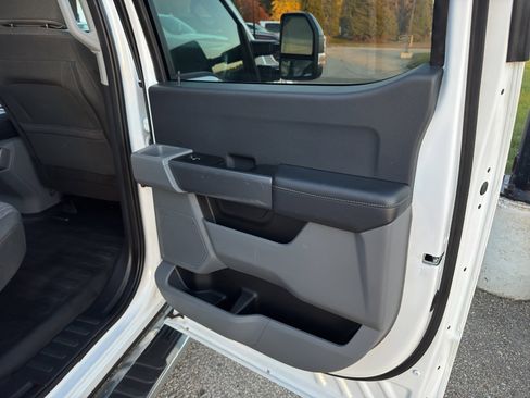 Used 2023 Ford F150 XLT w/ Max Trailer Tow Package image 34