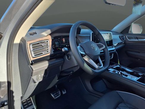 New 2026 Volkswagen Atlas SEL Premium R-Line image 11