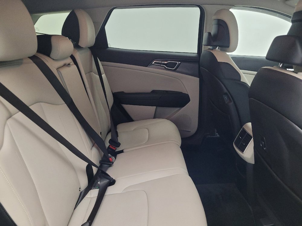 Used 2023 Kia Sportage EX FWD image 19