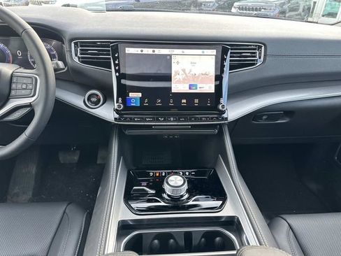 New 2026 Jeep Grand Wagoneer Limited w/ Premium Group II image 14