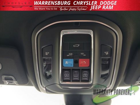 New 2025 Jeep Grand Cherokee L Limited w/ Luxury Tech Group II image 30