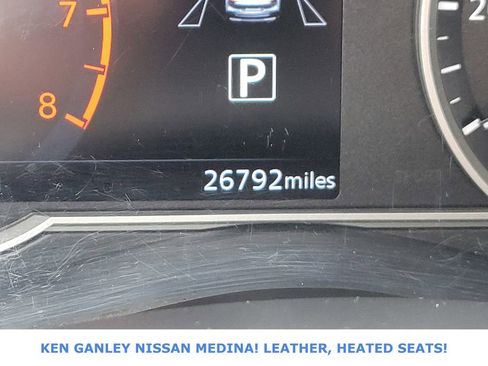 Used 2019 Nissan Kicks SR w/ SR Premium Package image 34