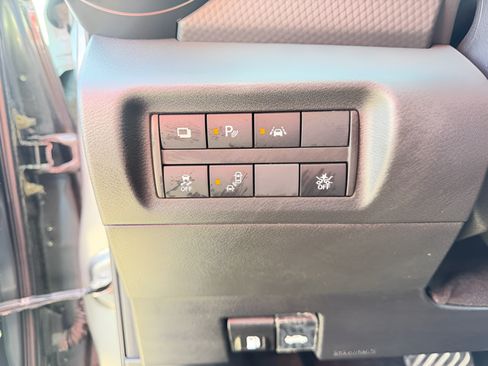 Certified 2025 Nissan Kicks Play S FWD image 15