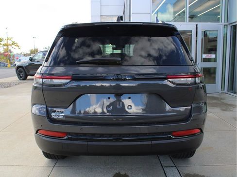 New 2025 Jeep Grand Cherokee Limited image 7