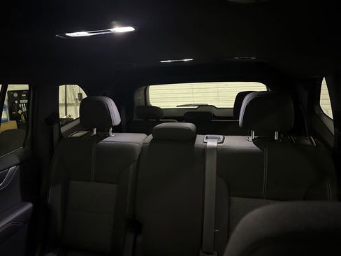 Certified 2025 GMC Acadia Elevation image 11