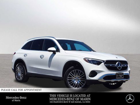 Used 2025 Mercedes-Benz GLC 300 image 1