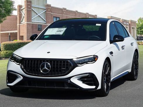 New 2026 Mercedes-Benz E 53 AMG e 4MATIC Sedan image 4