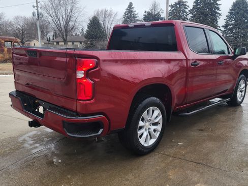 Used 2021 Chevrolet Silverado 1500 Custom image 4