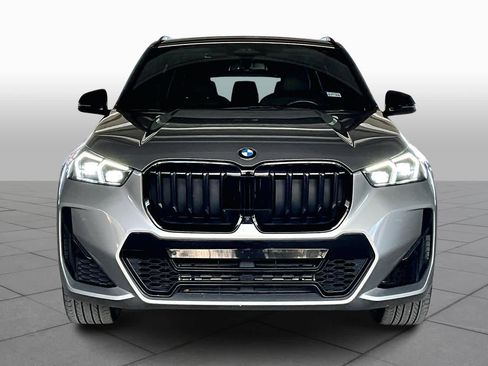 Used 2023 BMW X1 xDrive28i w/ Premium Package image 3