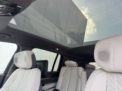 New 2025 Cadillac Escalade IQ Sport 1 w/ LPO, ONYX Package image 16