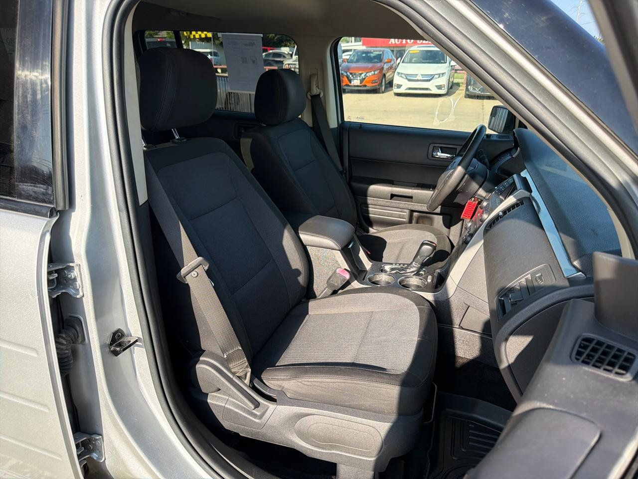 Used 2017 Ford Flex SE FWD image 17