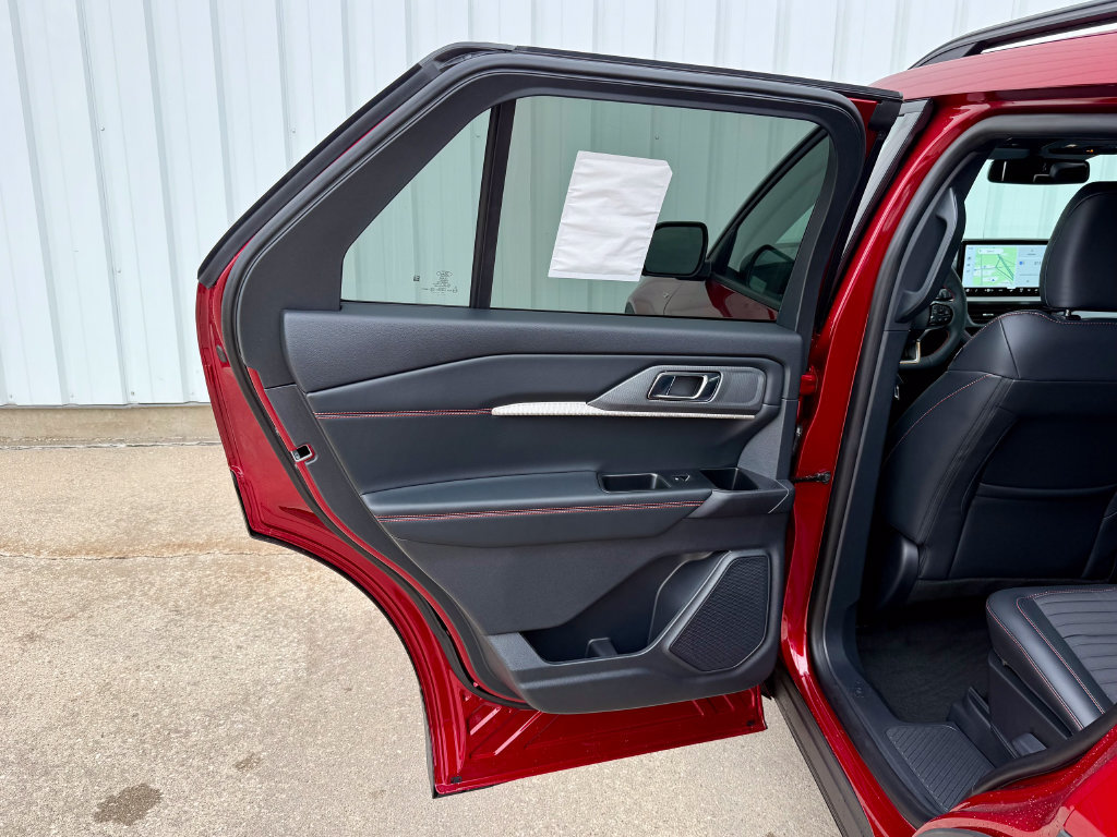 New 2027 Ford Explorer ST-Line w/ Premium Package AWD/4WD image 15