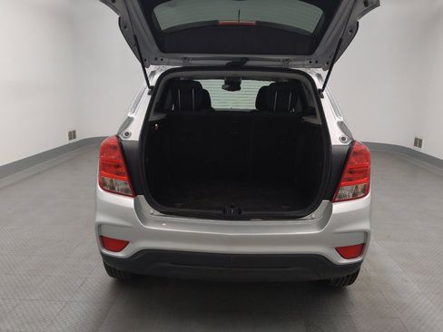 Used 2020 Chevrolet Trax LS w/ Tint and Cruise Package FWD image 29