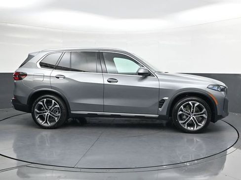 Used 2026 BMW X5 xDrive40i w/ Climate Comfort Package AWD/4WD image 3