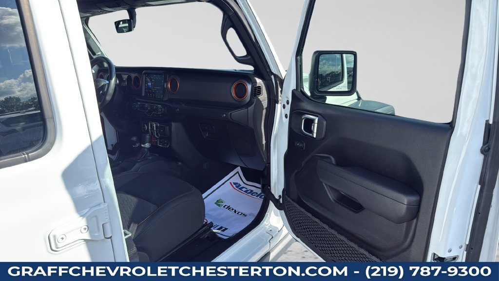 Used 2022 Jeep Gladiator Mojave w/ Trailer Tow Package AWD/4WD image 23