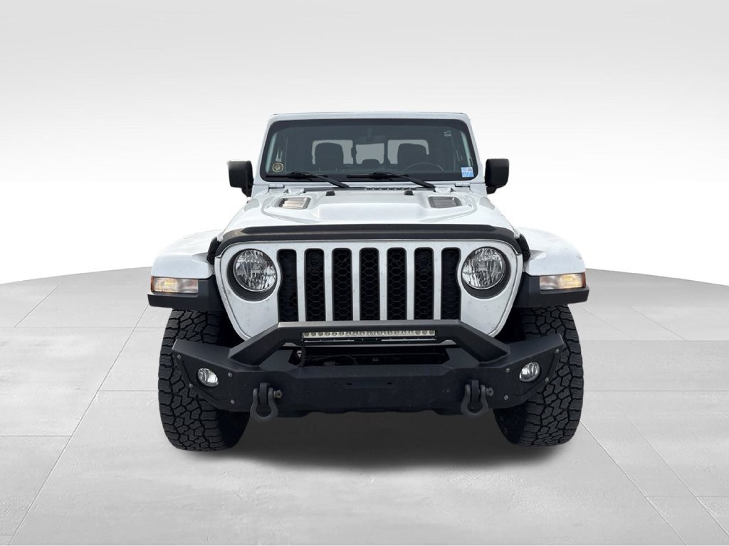 Used 2023 Jeep Gladiator Rubicon w/ Cold Weather Group AWD/4WD image 2