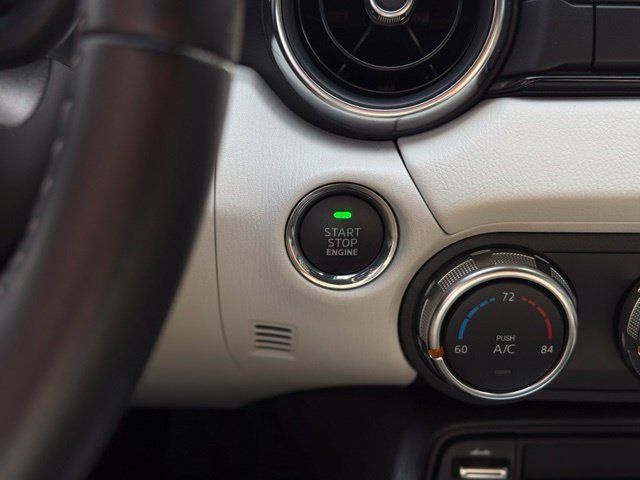 Used 2021 MAZDA MX-5 Miata RF Grand Touring RWD image 28