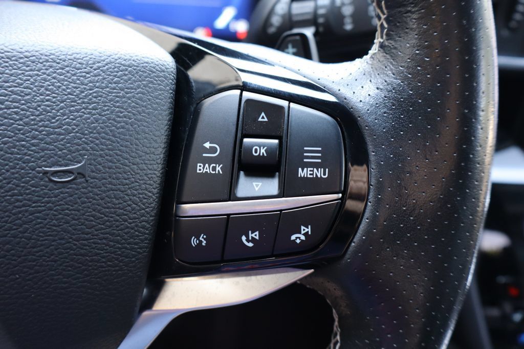 Used 2022 Ford Explorer ST w/ Equipment Group 401A AWD/4WD image 24