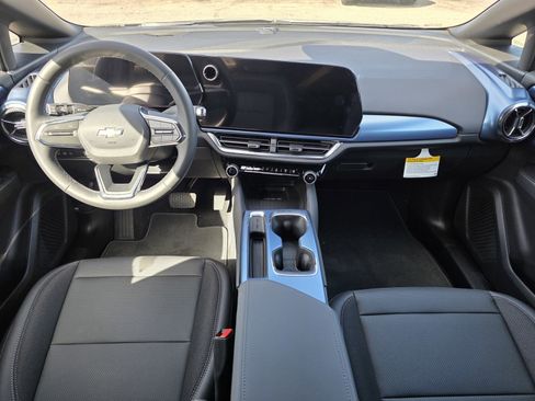 New 2026 Chevrolet Equinox EV LT w/ LPO, Blackout Package image 16