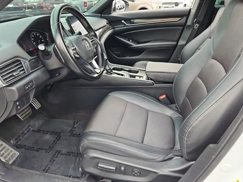 Used 2019 Honda Accord Sport image 13