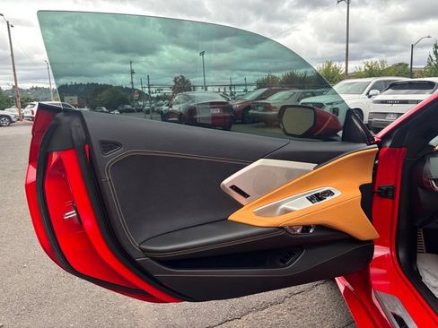 Used 2024 Chevrolet Corvette Stingray Preferred Cpe w/ Z51 Performance Package RWD image 18