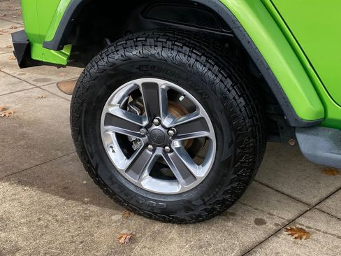 Used 2020 Jeep Wrangler Unlimited Sahara image 8