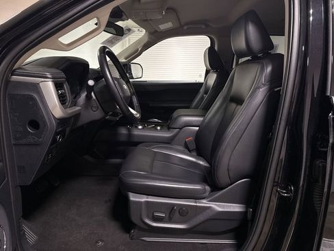 Used 2024 Ford Expedition Max XLT image 20