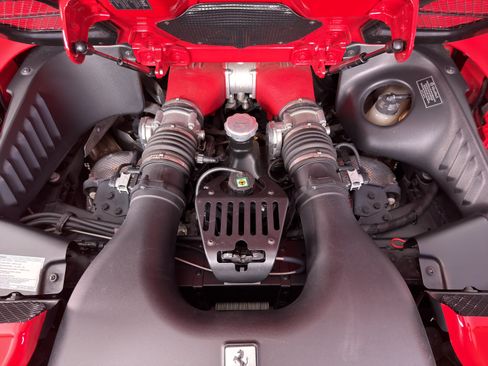 Used 2012 Ferrari 458 Spider RWD image 28