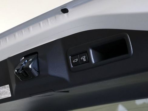 Used 2023 Subaru Solterra AWD image 31
