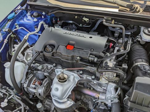 Used 2024 Honda Civic Sport image 10