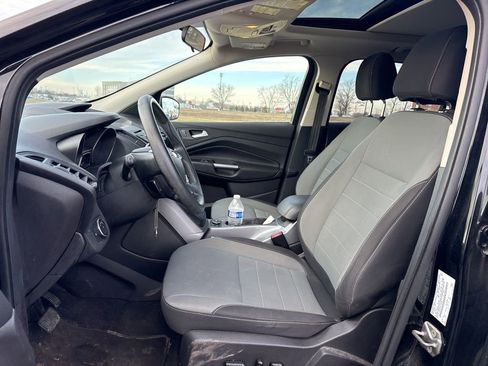 Used 2016 Ford Escape SE w/ SE Cold Weather Package image 16