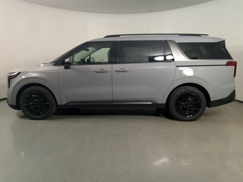 New 2026 Kia Carnival SX Prestige FWD image 4
