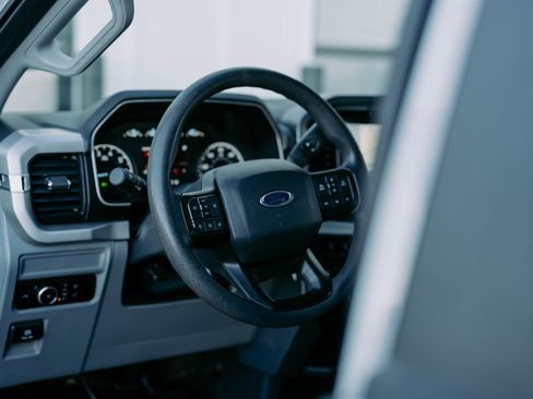 Used 2023 Ford F150 XLT w/ Trailer Tow Package image 17