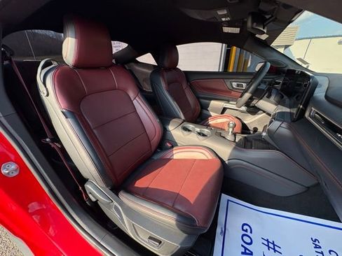 Used 2024 Ford Mustang GT Premium image 28