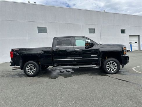 Used 2016 Chevrolet Silverado 3500 High Country w/ Duramax Plus Package image 6