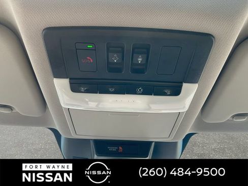 Used 2023 Nissan Rogue Platinum w/ Platinum Premium Package AWD/4WD image 19