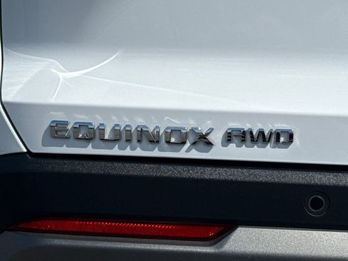 Used 2025 Chevrolet Equinox LT AWD/4WD image 51