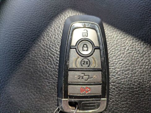 Used 2020 Ford F150 Raptor w/ Equipment Group 802A Luxury image 29