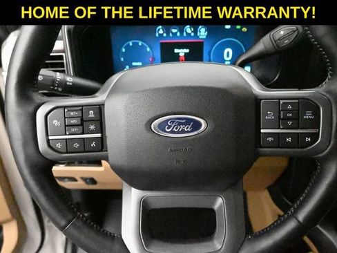 Used 2023 Ford F250 Lariat w/ Lariat Ultimate Package AWD/4WD image 19