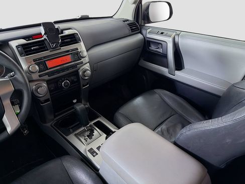 Used 2011 Toyota 4Runner SR5 AWD/4WD image 24