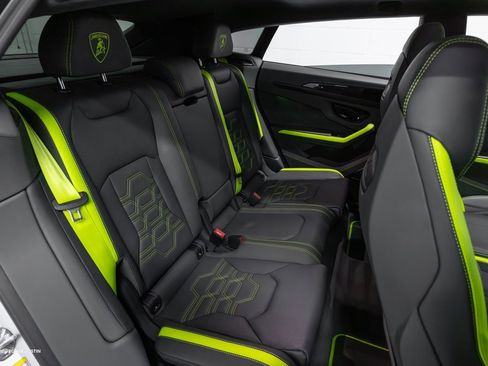 New 2025 Lamborghini Urus SE image 48
