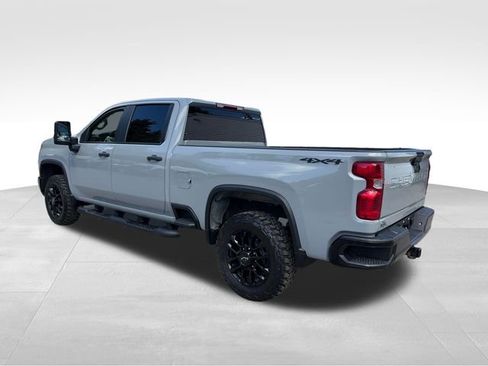 Used 2025 Chevrolet Silverado 2500 Custom w/ Custom Convenience Package AWD/4WD image 5