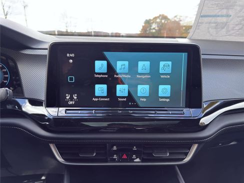 New 2026 Volkswagen Atlas Cross Sport SEL Premium R-Line image 12