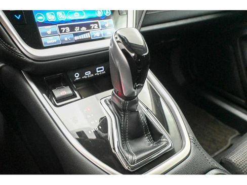 Used 2023 Subaru Outback Premium image 37