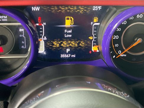 Used 2023 Jeep Gladiator Rubicon w/ LED Lighting Group image 12