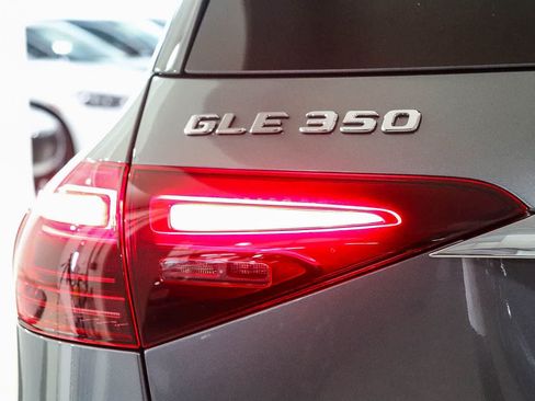 Certified 2026 Mercedes-Benz GLE 350 4MATIC image 11